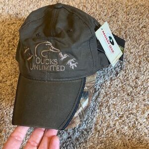 Ducks Unlimited Mossy Oak Cap